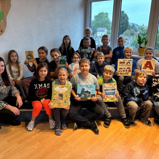 Neue Bücher für die Schulbücherei